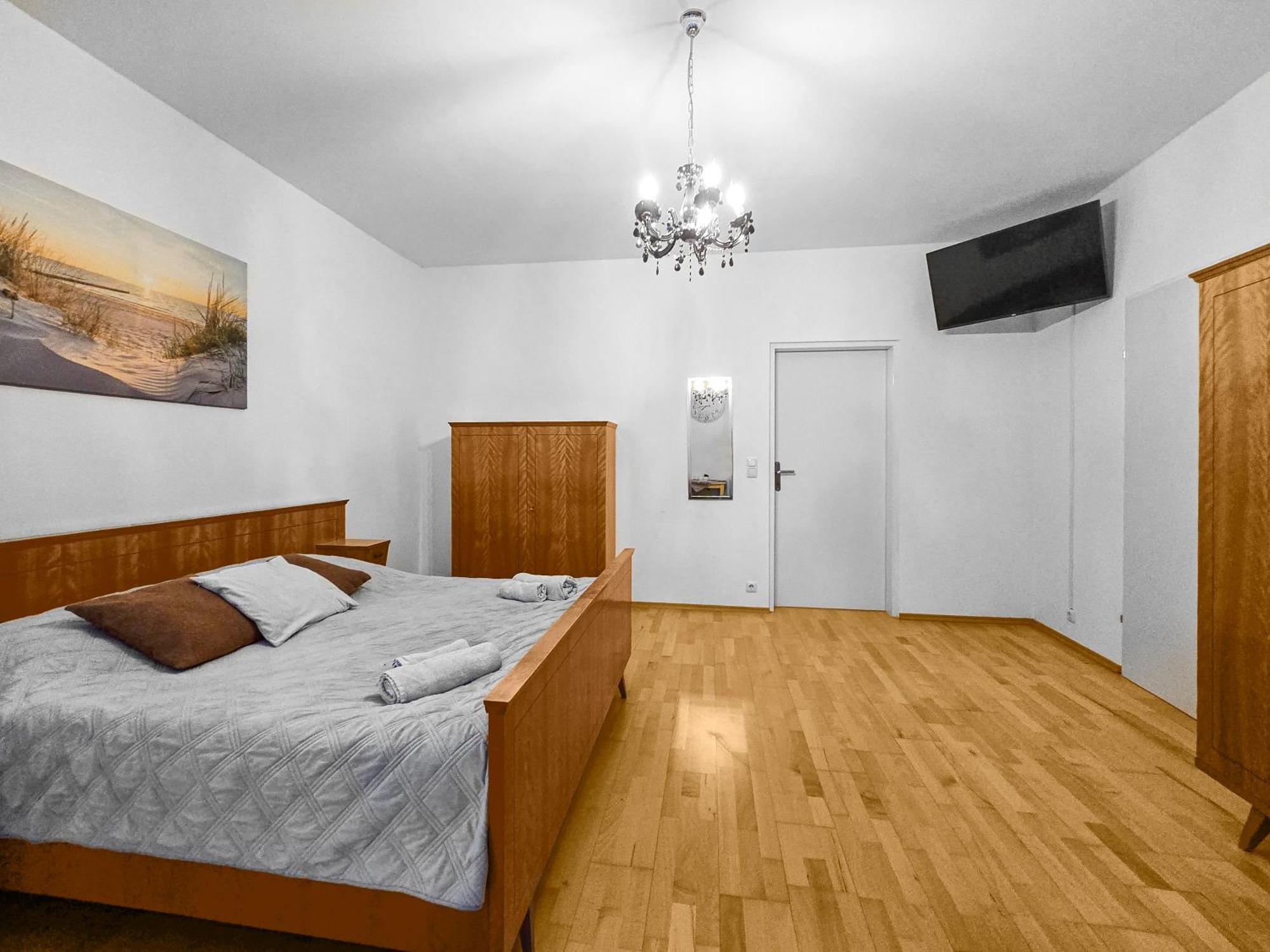Three-Bedroom, Three King-Size Bed Retreat Виена Екстериор снимка